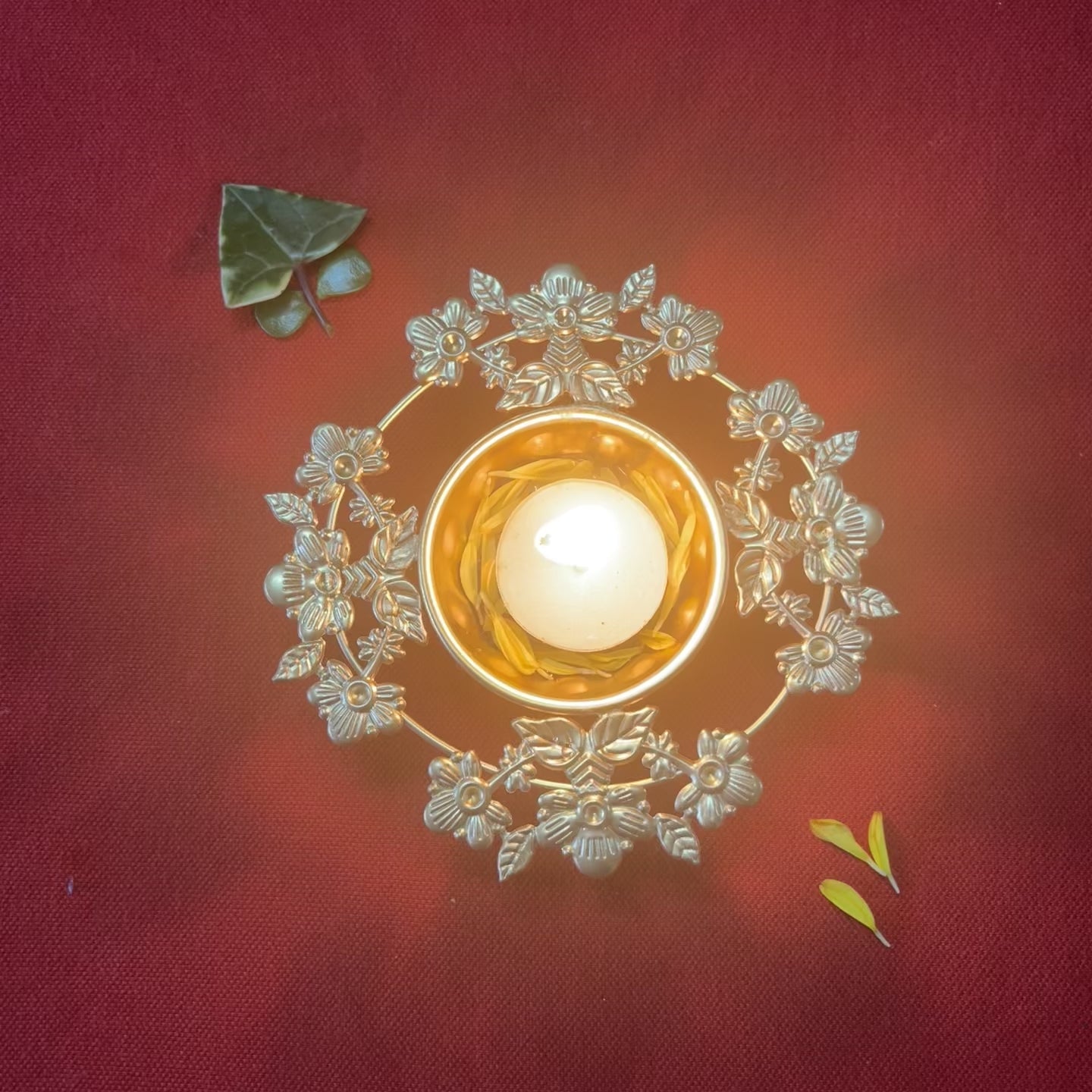 Mini Urli with Flower Motif